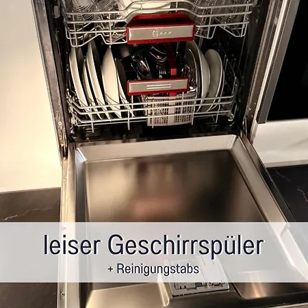 Penthouse - 3 Schlafzimmer- Sonnige Dachterrasse -whirlpool & Alpenblick - Perfekt Fuer Romantik Oder Familienurlaub Mit Kind, Hund Willkommen - By Ferienwohnenamsee - Иберлинген